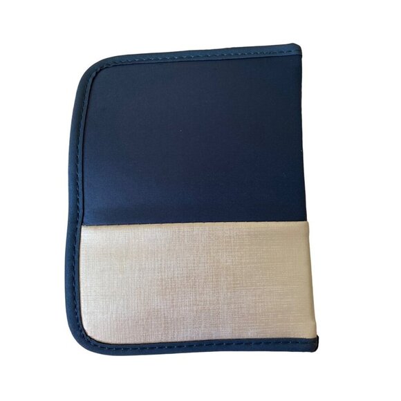 United‎ Polaris Business Class Amenity navy blue kit -NEW - Picture 3 of 13